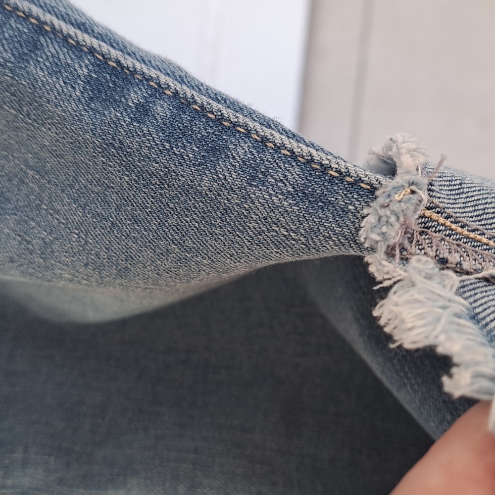 Classic Blue Women's Jeans With Cuffed Bottoms.. - Picture 3 of 5